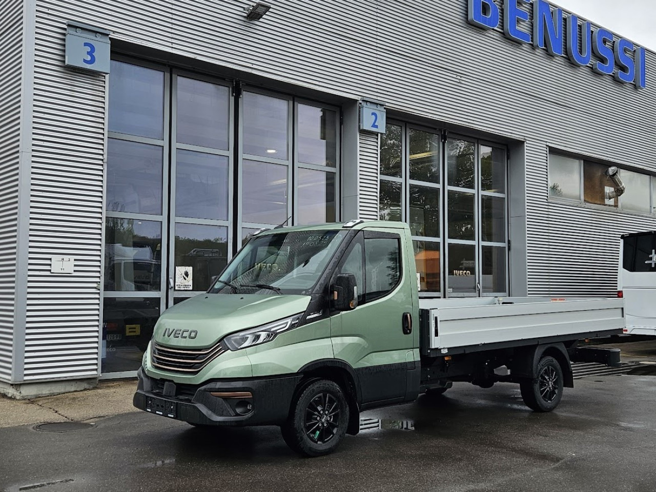 IVECO Daily 35S14A8 - Van panel: gambar 1 IVECO Daily 35S14A8 - Van panel: gambar 1