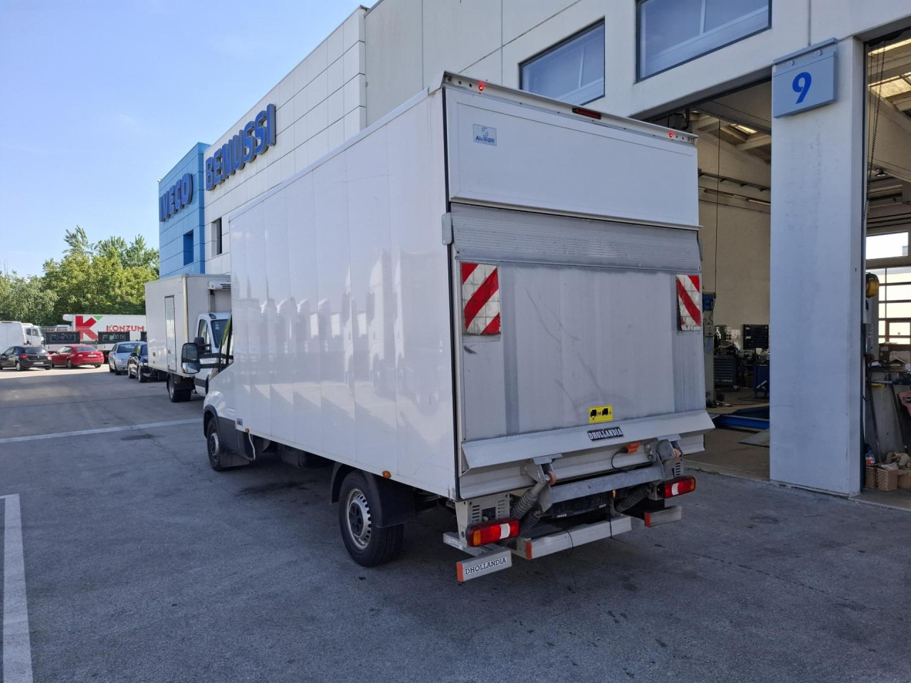 IVECO Daily 35S16 - Van panel: gambar 4 IVECO Daily 35S16 - Van panel: gambar 4