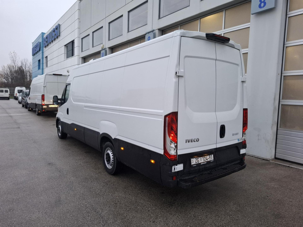 IVECO Daily 35S16V - Van berpendingin: gambar 5 IVECO Daily 35S16V - Van berpendingin: gambar 5