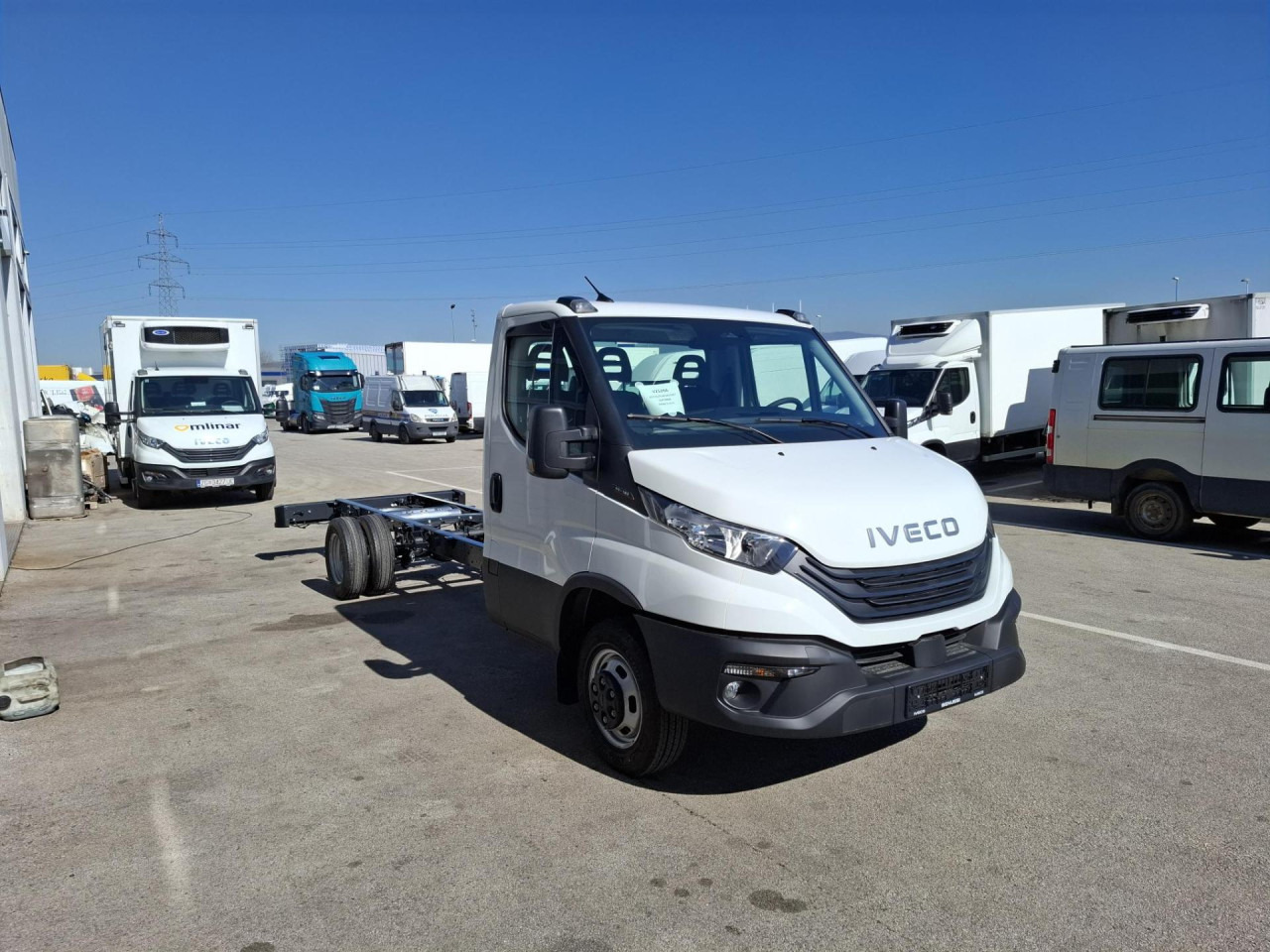 IVECO Daily 50C18H/P - Truk sasis: gambar 2 IVECO Daily 50C18H/P - Truk sasis: gambar 2