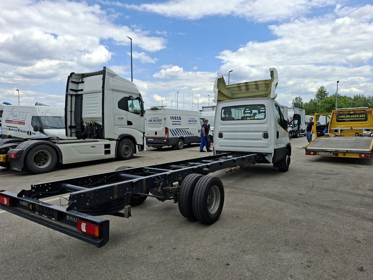 IVECO Daily 70C18H - Truk sasis: gambar 4 IVECO Daily 70C18H - Truk sasis: gambar 4