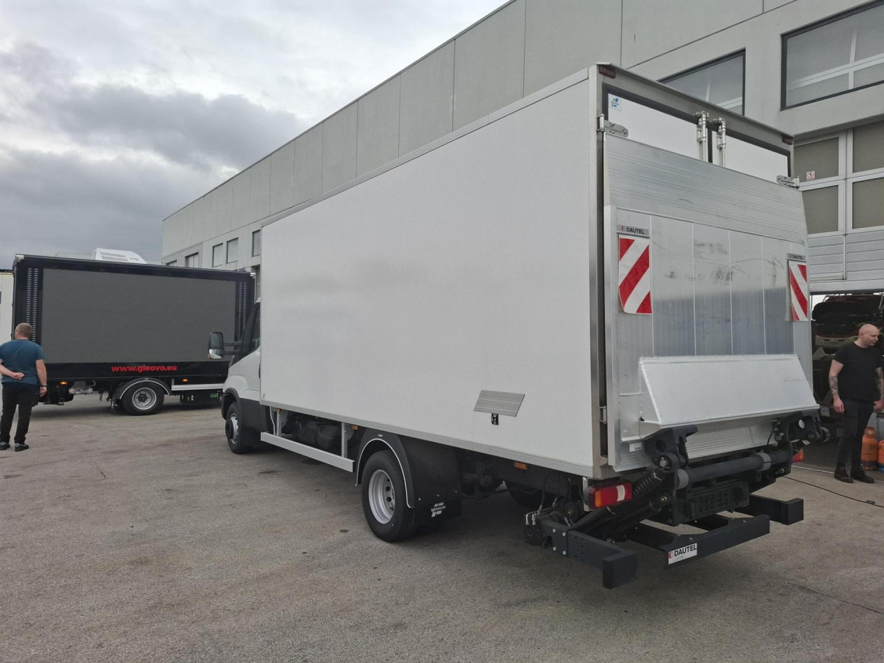 IVECO Daily 70C18H - Van berpendingin: gambar 3 IVECO Daily 70C18H - Van berpendingin: gambar 3