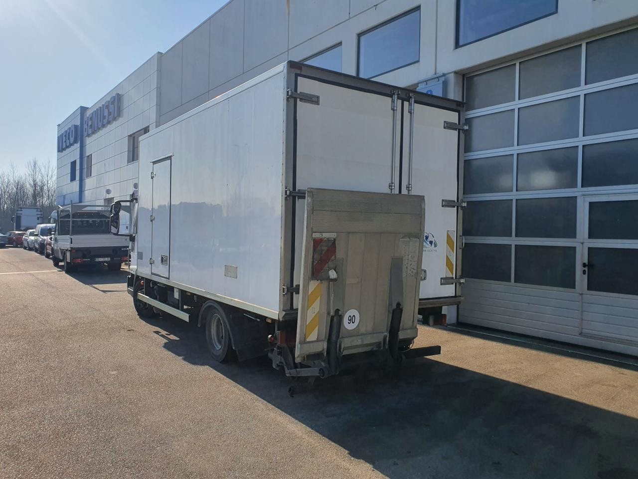 IVECO Eurocargo ML100E18/P - Truk berpendingin: gambar 4 IVECO Eurocargo ML100E18/P - Truk berpendingin: gambar 4