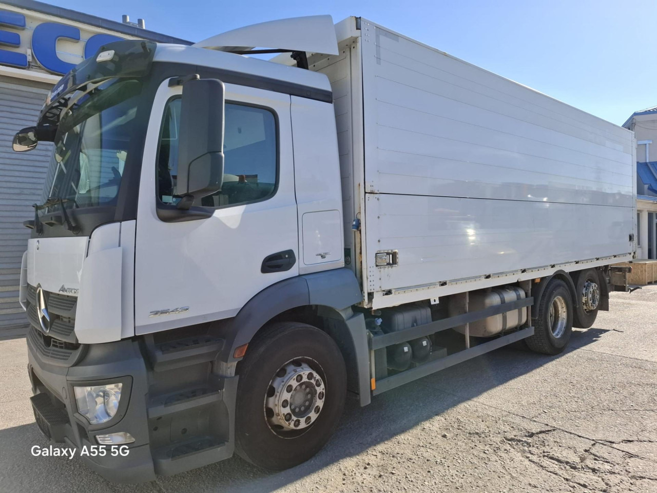 MERCEDES-BENZ Antos 2543L - Truk box: gambar 1 MERCEDES-BENZ Antos 2543L - Truk box: gambar 1