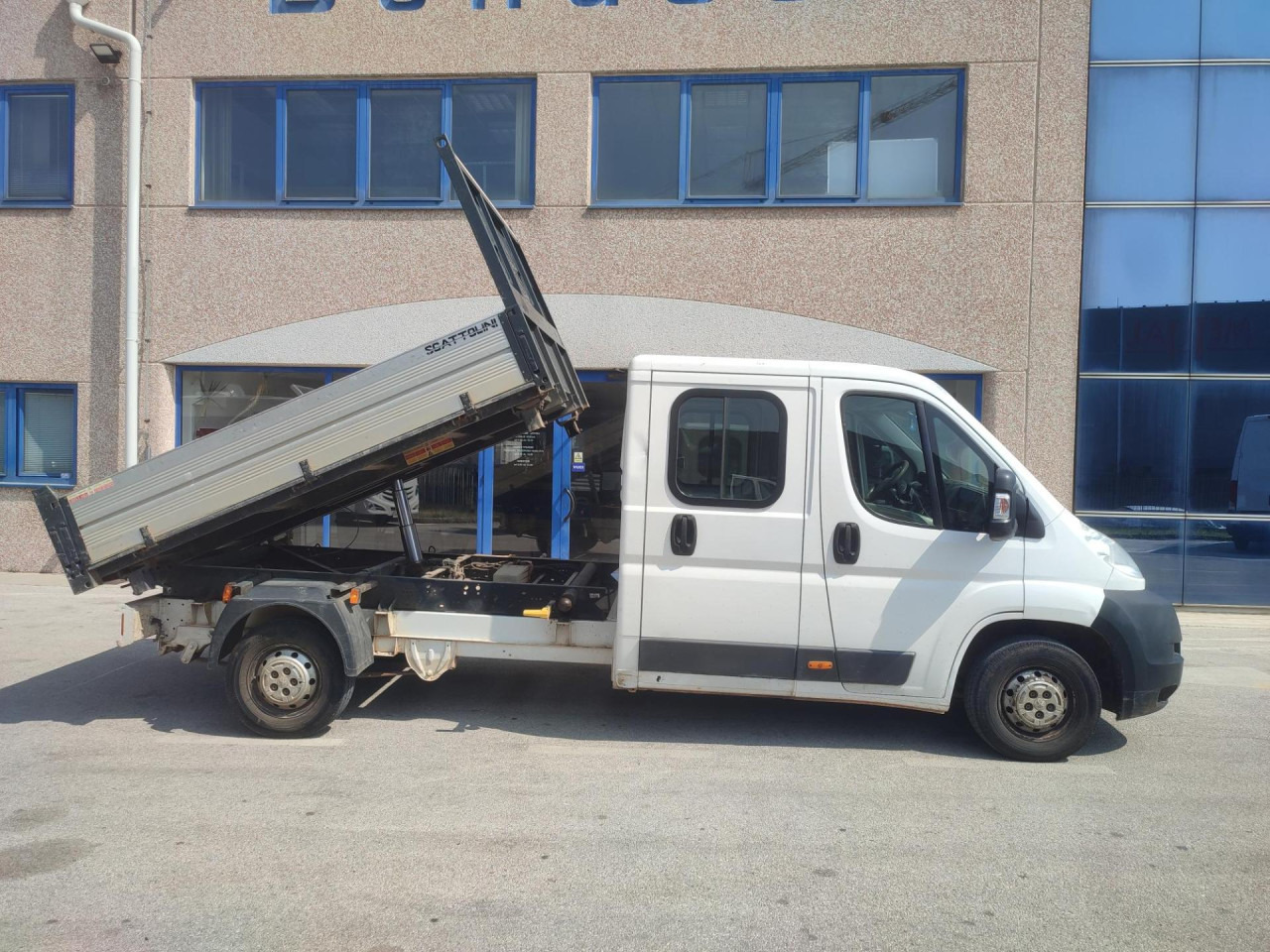 PEUGEOT Boxer 2.2 HDI - Van jungkit, Van kombi: gambar 5 PEUGEOT Boxer 2.2 HDI - Van jungkit, Van kombi: gambar 5