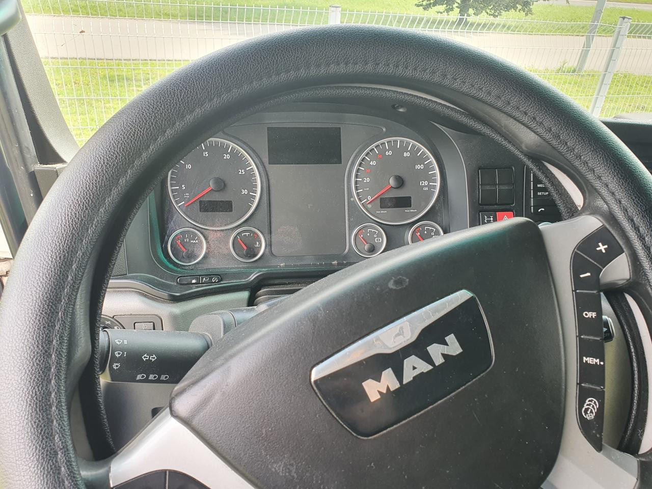 MAN TGX 18.480 BLS - Tractor head: gambar 4 MAN TGX 18.480 BLS - Tractor head: gambar 4