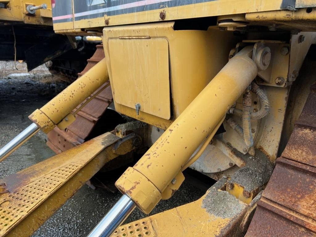 CAT D5N ripper - Ripper untuk Peralatan konstruksi: gambar 3 CAT D5N ripper - Ripper untuk Peralatan konstruksi: gambar 3