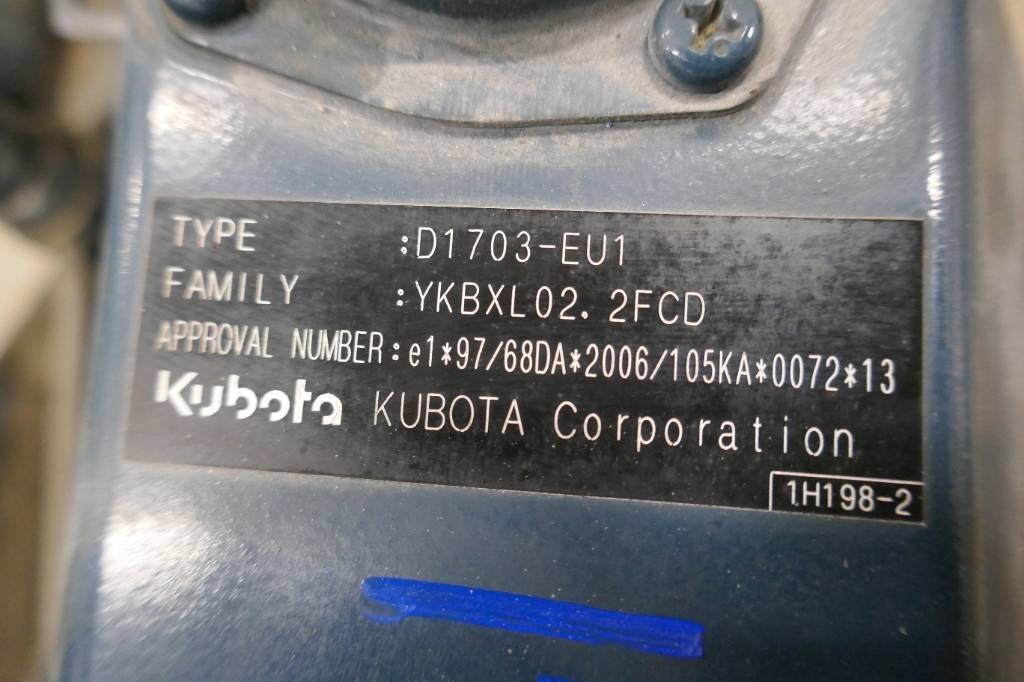Kubota D 1703-EU1 - Mesin untuk Peralatan konstruksi: gambar 5 Kubota D 1703-EU1 - Mesin untuk Peralatan konstruksi: gambar 5