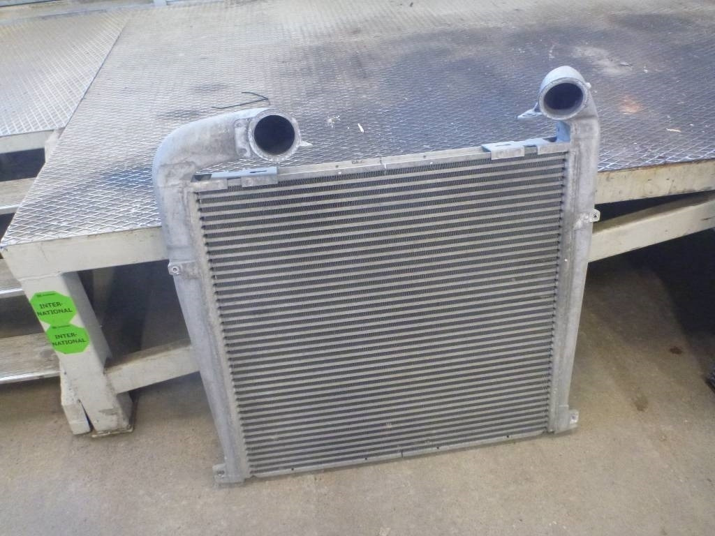 Scania R 500 - Radiator untuk Truk: gambar 1 Scania R 500 - Radiator untuk Truk: gambar 1