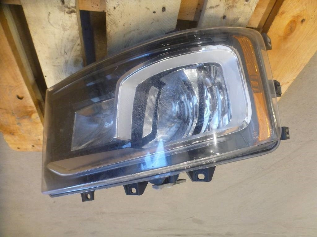 Scania R 650 - Sistem listrik untuk Truk: gambar 1 Scania R 650 - Sistem listrik untuk Truk: gambar 1