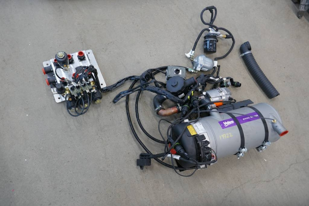 Volvo 8900 - Kabin untuk Truk: gambar 1 Volvo 8900 - Kabin untuk Truk: gambar 1