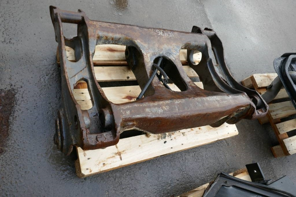 Volvo L90E Redskapsfäste - Skrup cepat untuk Peralatan konstruksi: gambar 2 Volvo L90E Redskapsfäste - Skrup cepat untuk Peralatan konstruksi: gambar 2