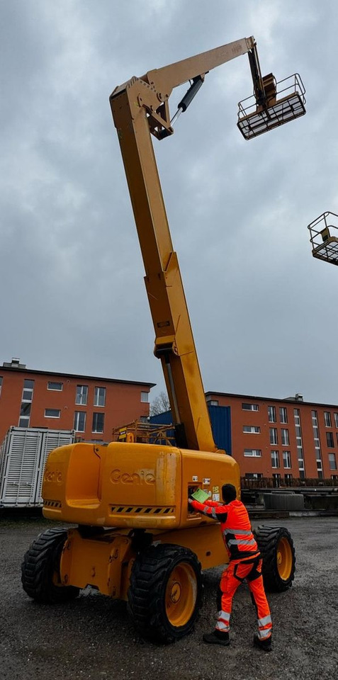 Genie Z-80/60, 24.4meter height - Platform udara yang dipasang di truk: gambar 2 Genie Z-80/60, 24.4meter height - Platform udara yang dipasang di truk: gambar 2