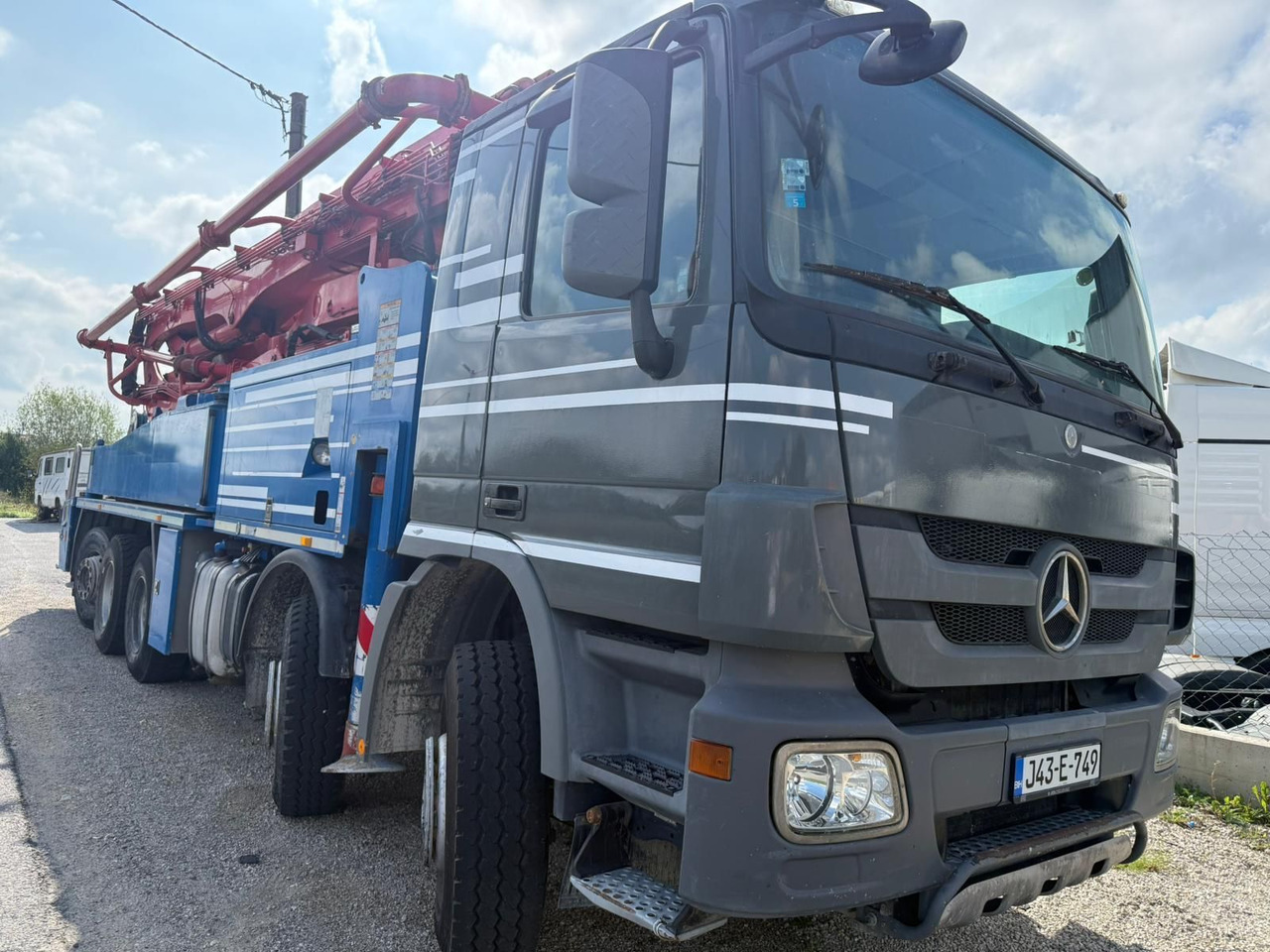 Mercedes-Benz Actros 4448 10x4, E5, MP-3, Putzmeister M46-5 - Truk pompa beton: gambar 2 Mercedes-Benz Actros 4448 10x4, E5, MP-3, Putzmeister M46-5 - Truk pompa beton: gambar 2