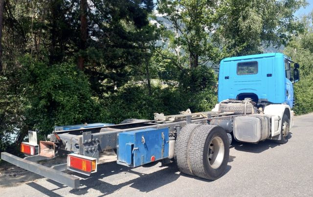 Scania R124LB 420 4x2, Euro 3 - Truk sasis: gambar 4 Scania R124LB 420 4x2, Euro 3 - Truk sasis: gambar 4