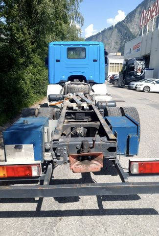 Scania R124LB 420 4x2, Euro 3 - Truk sasis: gambar 5 Scania R124LB 420 4x2, Euro 3 - Truk sasis: gambar 5