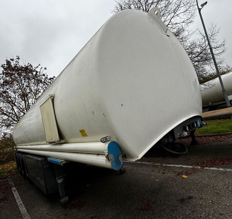 Schrader ADR, Treibstoff Diesel/Benzin, 4 Kammern, Sening - Semi-trailer tangki: gambar 3 Schrader ADR, Treibstoff Diesel/Benzin, 4 Kammern, Sening - Semi-trailer tangki: gambar 3