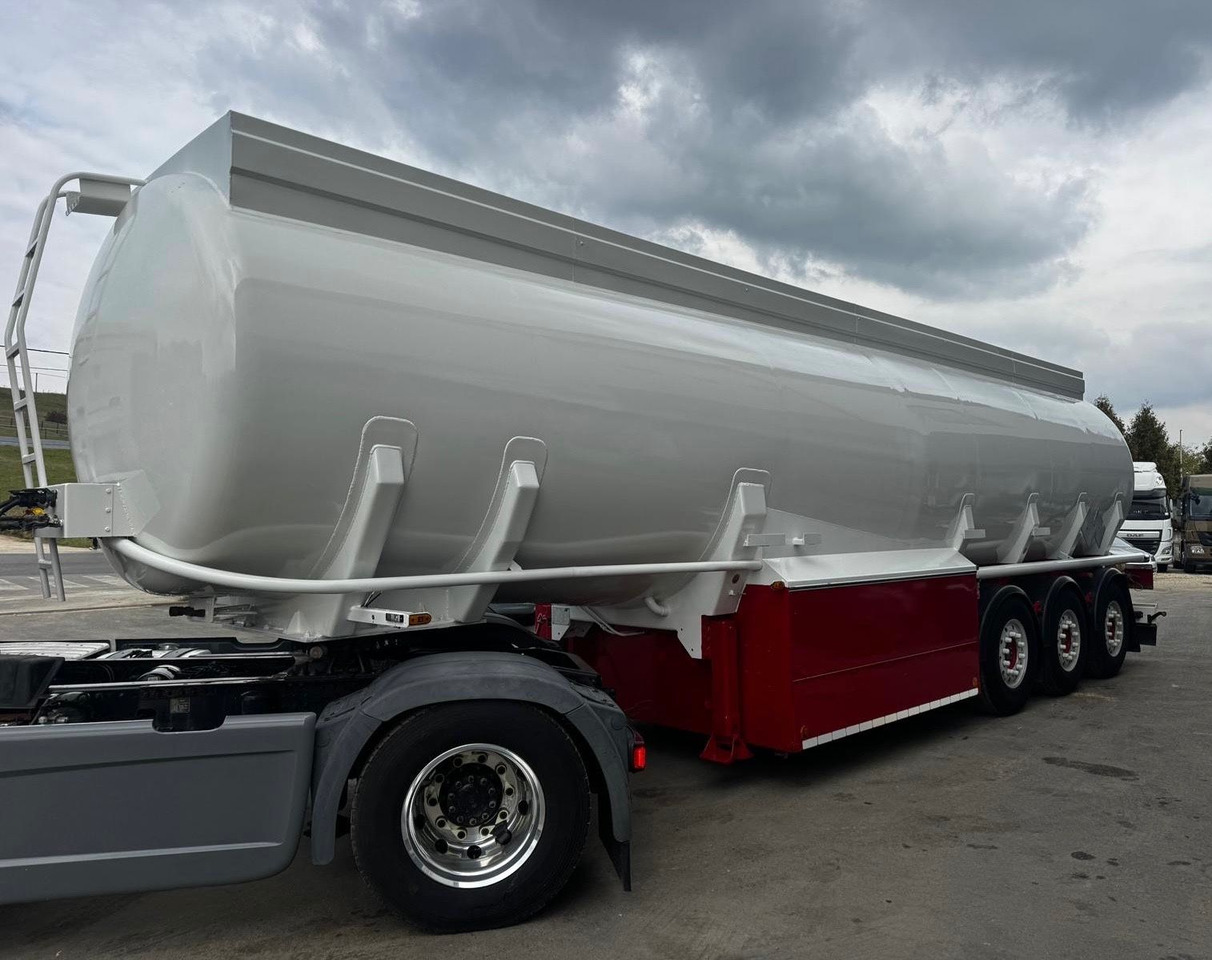 Schwarzmüller TS 3/E ADR, 6 Kammern Treibstoff Fuel - Semi-trailer tangki: gambar 3 Schwarzmüller TS 3/E ADR, 6 Kammern Treibstoff Fuel - Semi-trailer tangki: gambar 3