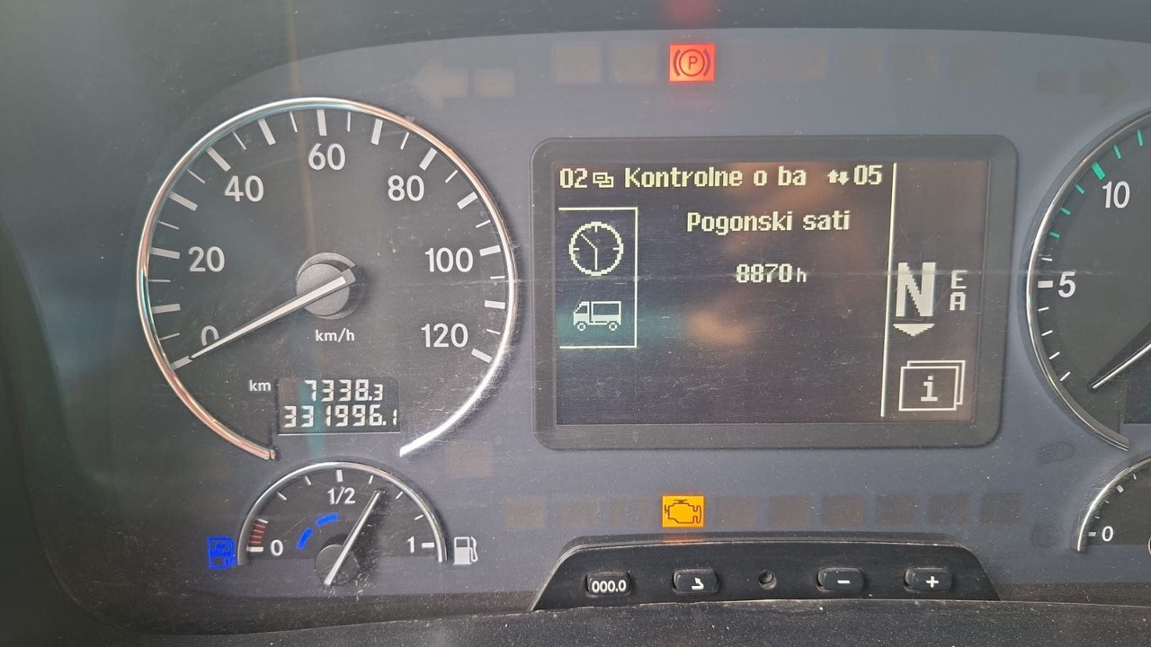 Mercedes-Benz Actros 1844 4x2, MP3, Euro 5 - Tractor head: gambar 5 Mercedes-Benz Actros 1844 4x2, MP3, Euro 5 - Tractor head: gambar 5