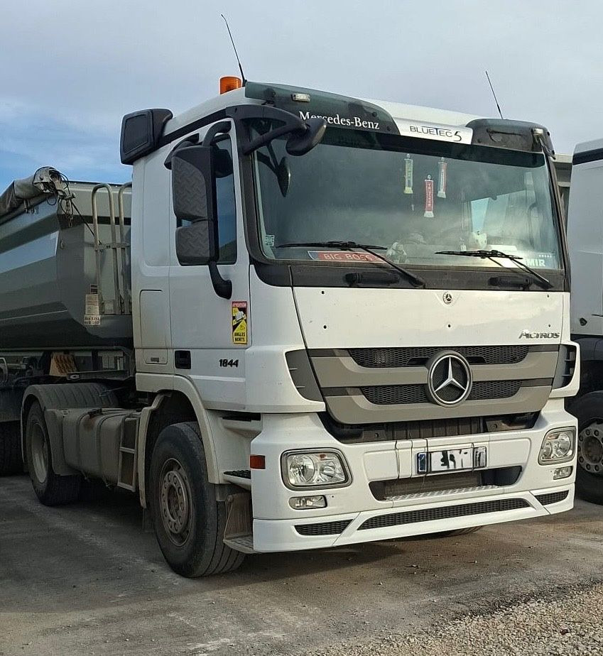 Mercedes-Benz Actros 1844 4x2, MP3, Euro 5 - Tractor head: gambar 1 Mercedes-Benz Actros 1844 4x2, MP3, Euro 5 - Tractor head: gambar 1