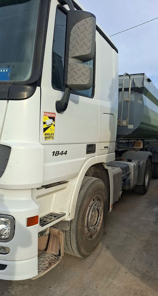 Mercedes-Benz Actros 1844 4x2, MP3, Euro 5 - Tractor head: gambar 2 Mercedes-Benz Actros 1844 4x2, MP3, Euro 5 - Tractor head: gambar 2