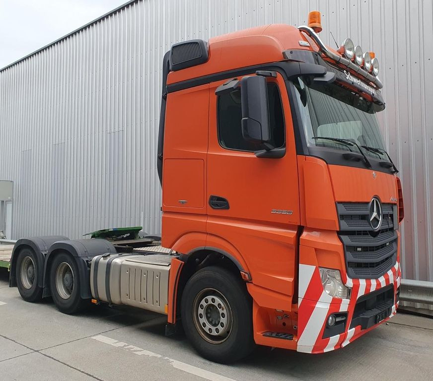 Mercedes-Benz Actros 3358 6x4, E6, 120ton, Retarder - Tractor head: gambar 1 Mercedes-Benz Actros 3358 6x4, E6, 120ton, Retarder - Tractor head: gambar 1