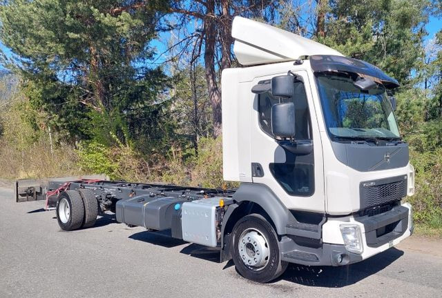 Volvo FL280 4x2, E6, Wohnwagen + 2 Pferdeplaetze Volvo FL280 4x2, E6, 7.40m Chassis, Fahrgestell - Truk pengangkut kuda: gambar 3 Volvo FL280 4x2, E6, Wohnwagen + 2 Pferdeplaetze Volvo FL280 4x2, E6, 7.40m Chassis, Fahrgestell - Truk pengangkut kuda: gambar 3