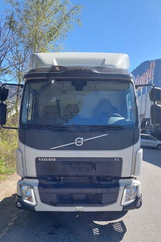 Volvo FL280 4x2, E6, Wohnwagen + 2 Pferdeplaetze Volvo FL280 4x2, E6, 7.40m Chassis, Fahrgestell - Truk pengangkut kuda: gambar 2 Volvo FL280 4x2, E6, Wohnwagen + 2 Pferdeplaetze Volvo FL280 4x2, E6, 7.40m Chassis, Fahrgestell - Truk pengangkut kuda: gambar 2