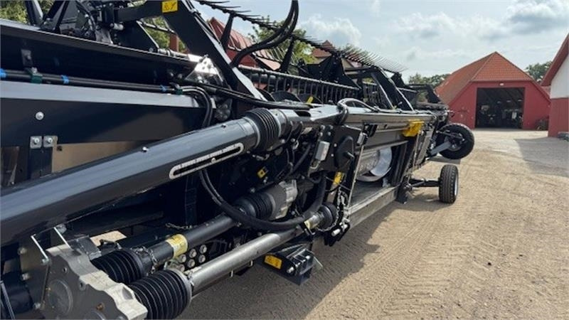 Leasing Claas Lexion 8800TT 8800 TT, m. meget udstyr Claas Lexion 8800TT 8800 TT, m. meget udstyr: gambar 20 Leasing Claas Lexion 8800TT 8800 TT, m. meget udstyr Claas Lexion 8800TT 8800 TT, m. meget udstyr: gambar 20