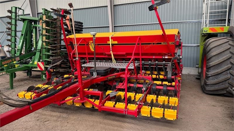 Vaderstad Rapid 400C Rapid 400 C - Menggabungkan bor benih: gambar 1 Vaderstad Rapid 400C Rapid 400 C - Menggabungkan bor benih: gambar 1