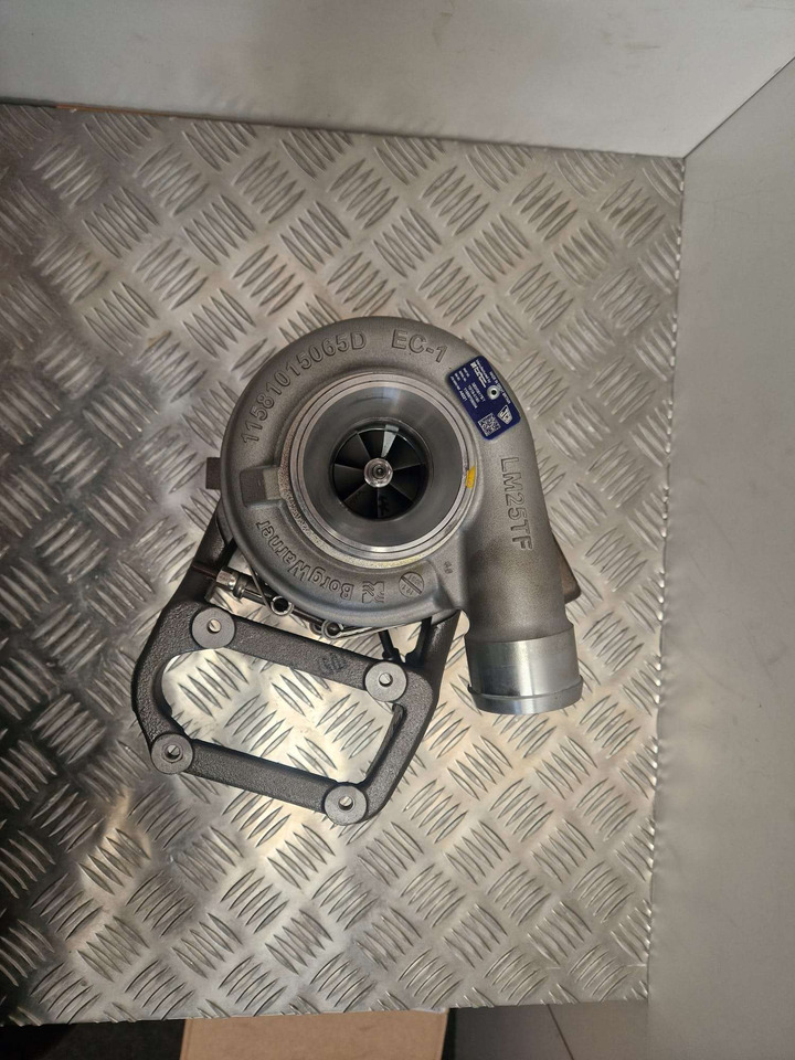 BorgWarner BV55 turbo charger JCB turbocharger - Suku Cadang Mesin untuk Peralatan konstruksi: gambar 1 BorgWarner BV55 turbo charger JCB turbocharger - Suku Cadang Mesin untuk Peralatan konstruksi: gambar 1