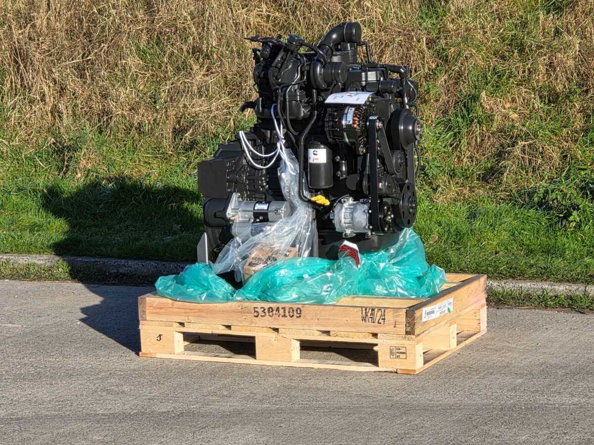 Cummins QSB4.5 engine 126kw EPA Rated - Mesin untuk Peralatan konstruksi: gambar 1 Cummins QSB4.5 engine 126kw EPA Rated - Mesin untuk Peralatan konstruksi: gambar 1