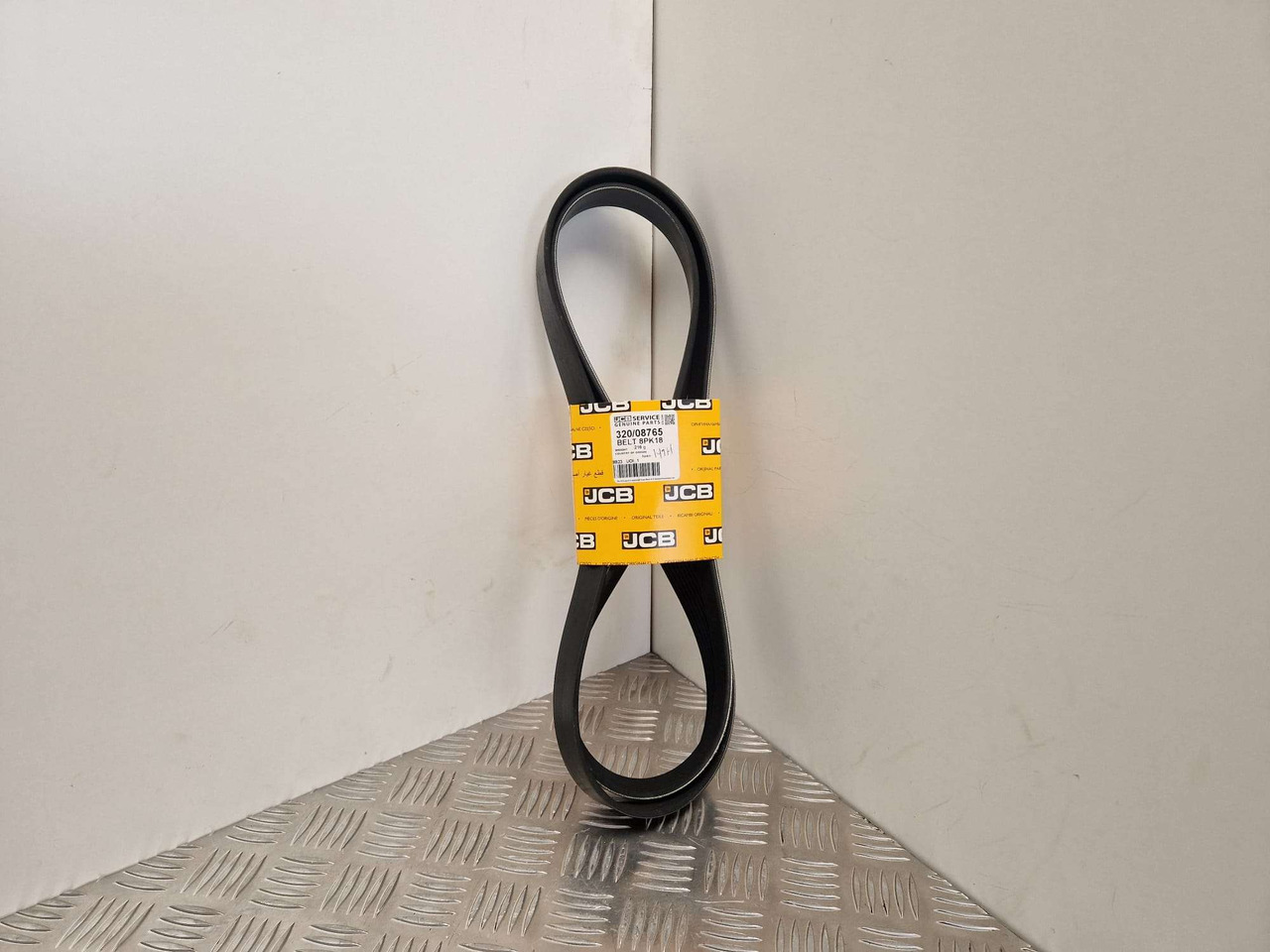 JCB 1857mm drive belt 524-40 527-55 531-70 - Suku Cadang Mesin untuk Peralatan konstruksi: gambar 1 JCB 1857mm drive belt 524-40 527-55 531-70 - Suku Cadang Mesin untuk Peralatan konstruksi: gambar 1