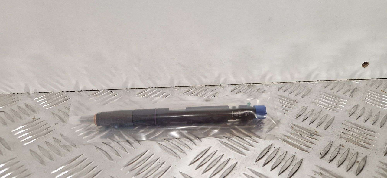 JCB 320/06827 fuel injector Delphi injector 28229876 68kw – 93kw - Suku Cadang Mesin untuk Peralatan konstruksi: gambar 2 JCB 320/06827 fuel injector Delphi injector 28229876 68kw – 93kw - Suku Cadang Mesin untuk Peralatan konstruksi: gambar 2