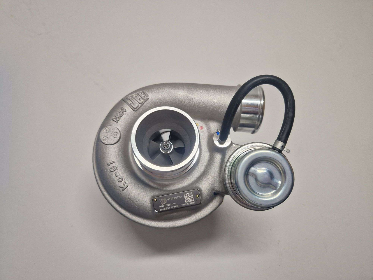 JCB 74kw mT3 Turbo Garrett Turbocharger 320/06161 / 762931-10 - Suku Cadang Mesin untuk Peralatan konstruksi: gambar 4 JCB 74kw mT3 Turbo Garrett Turbocharger 320/06161 / 762931-10 - Suku Cadang Mesin untuk Peralatan konstruksi: gambar 4