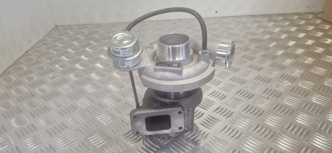 JCB turbocharger 320/06160 Garrett tier 3 74kw TURBO - Suku Cadang Mesin untuk Peralatan konstruksi: gambar 2 JCB turbocharger 320/06160 Garrett tier 3 74kw TURBO - Suku Cadang Mesin untuk Peralatan konstruksi: gambar 2