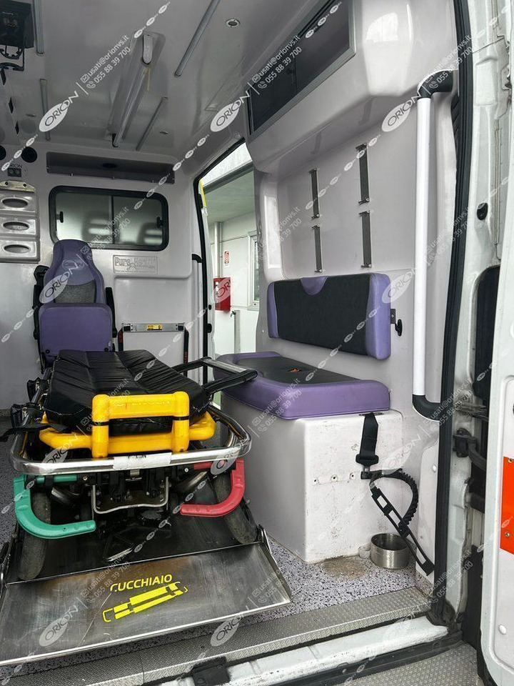 ORION FIAT 290 DUCATO - Ambulans: gambar 2 ORION FIAT 290 DUCATO - Ambulans: gambar 2