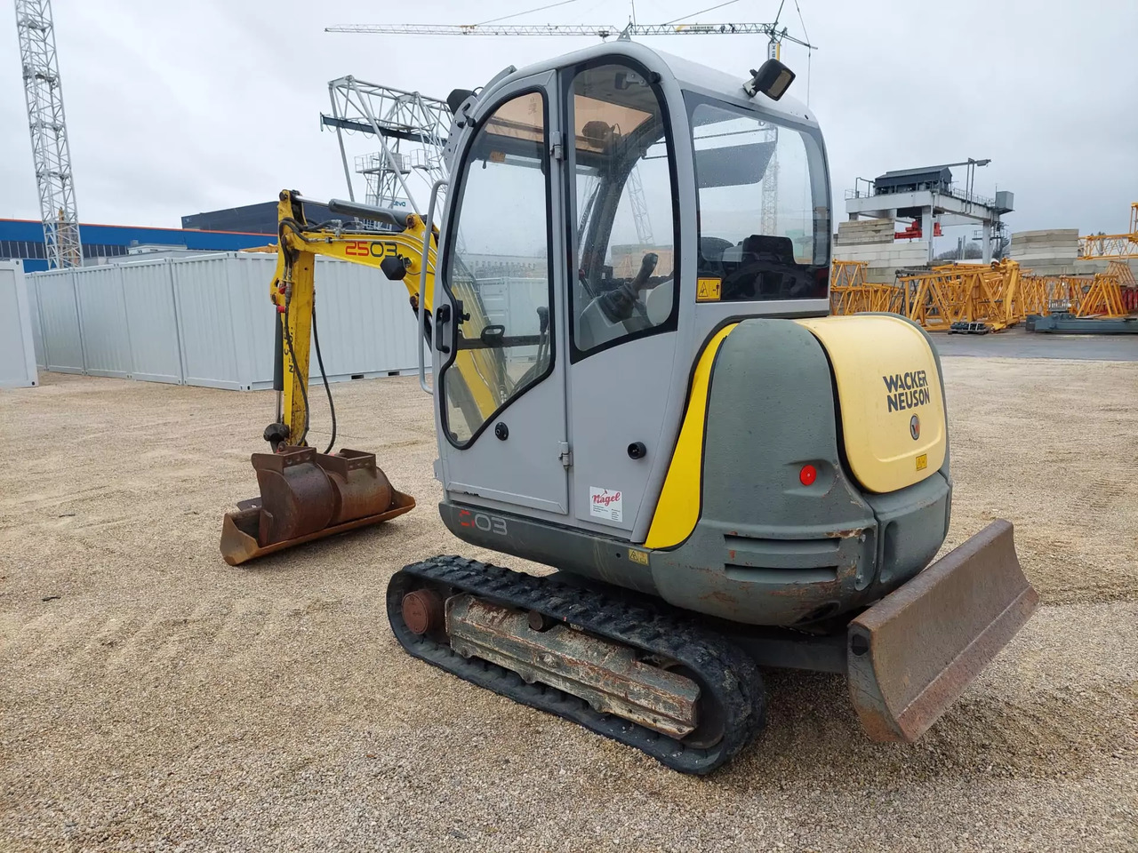 2015 Wacker Neuson 2503RD - Ekskavator mini: gambar 4 2015 Wacker Neuson 2503RD - Ekskavator mini: gambar 4