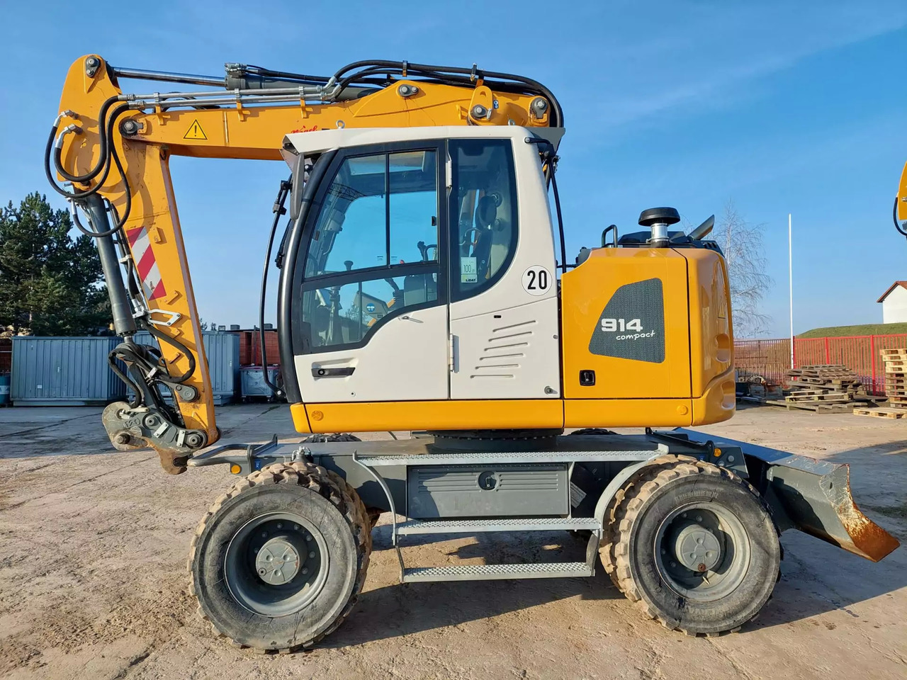 2022 Liebherr A 914 Compact Litronic G6.0-D - Ekskavator roda: gambar 1 2022 Liebherr A 914 Compact Litronic G6.0-D - Ekskavator roda: gambar 1