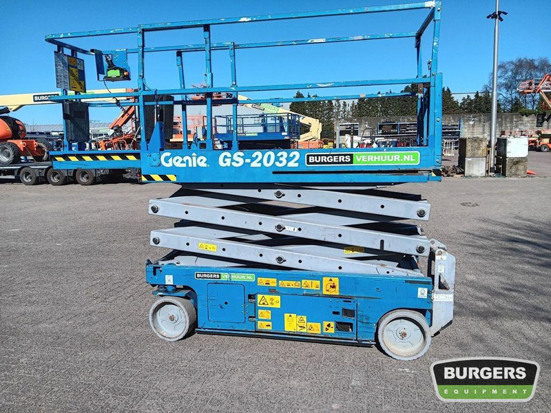 Genie GS2032 - Scissor lifts: gambar 2 Genie GS2032 - Scissor lifts: gambar 2