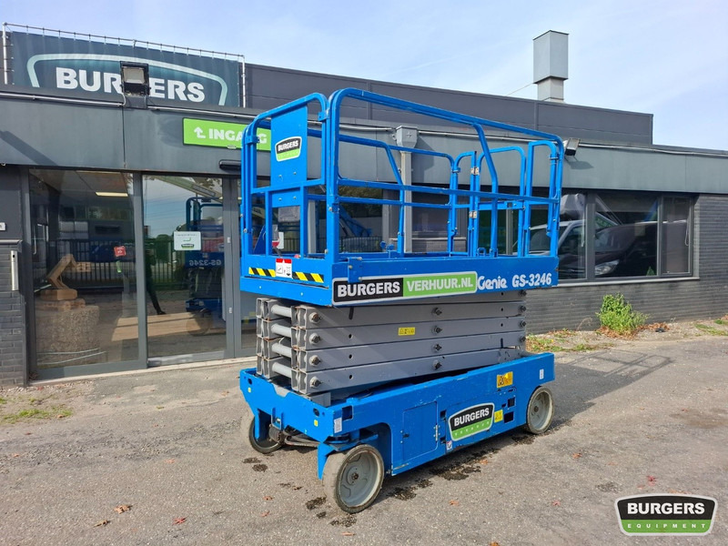Genie GS3246 Nieuwe accus + lader - Scissor lifts: gambar 1 Genie GS3246 Nieuwe accus + lader - Scissor lifts: gambar 1
