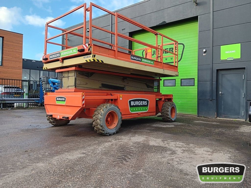 HOLLANDLIFT Q135 EL24 - Scissor lifts: gambar 1 HOLLANDLIFT Q135 EL24 - Scissor lifts: gambar 1