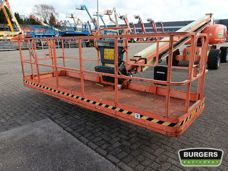 Boom teleskopik JLG 680S: gambar 5