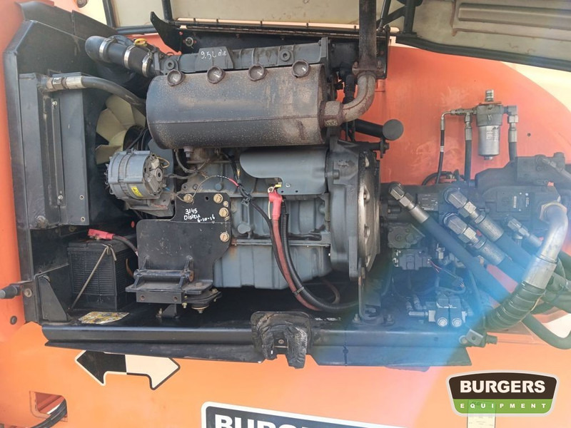 Boom teleskopik JLG 680S: gambar 12