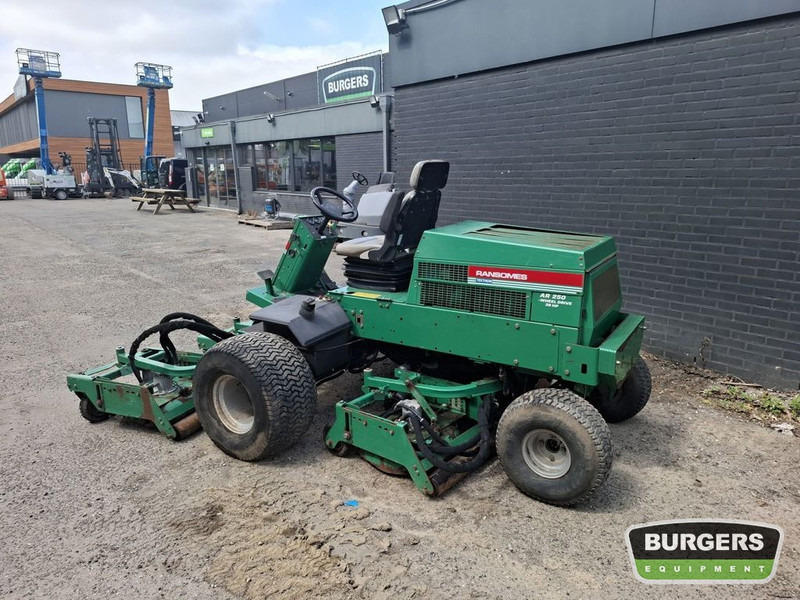 Ransomes AR250 - Mesin pemotong rumput: gambar 5 Ransomes AR250 - Mesin pemotong rumput: gambar 5