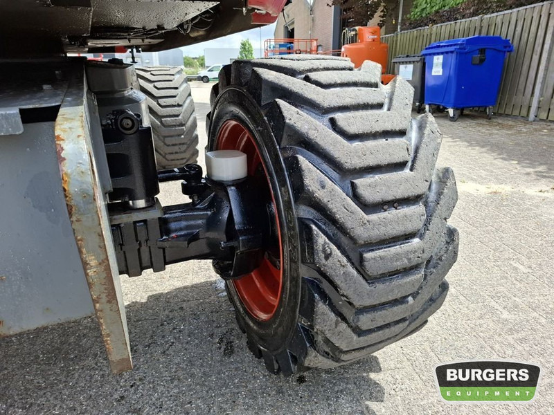 Boom artikulasi Skyjack SJ85 AJ: gambar 17