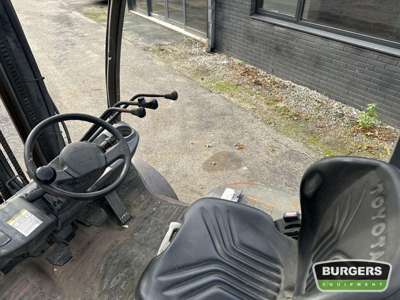 Toyota 8FDF25 - Forklift diesel: gambar 5 Toyota 8FDF25 - Forklift diesel: gambar 5