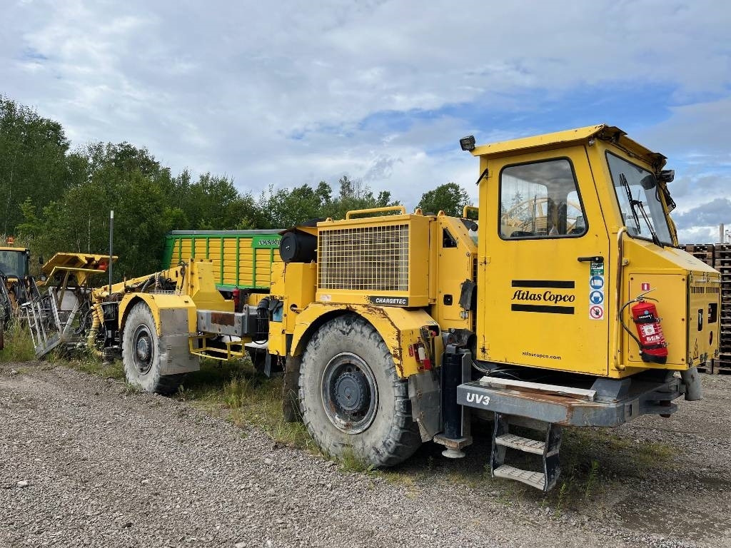 Atlas Copco Chargetec UV 3 - Anjungan pengeboran: gambar 2 Atlas Copco Chargetec UV 3 - Anjungan pengeboran: gambar 2