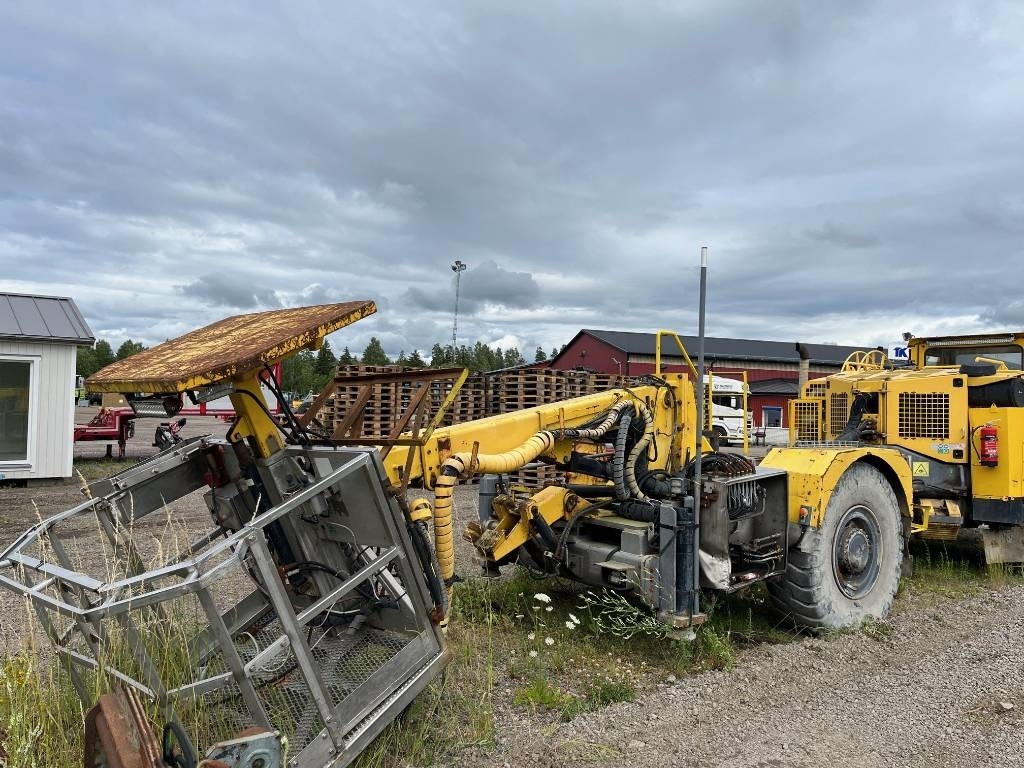 Atlas Copco Chargetec UV 3 - Anjungan pengeboran: gambar 3 Atlas Copco Chargetec UV 3 - Anjungan pengeboran: gambar 3