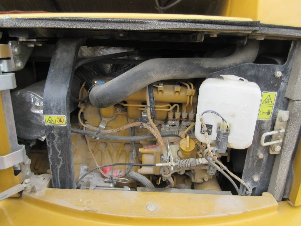 CAT 305.5 E CR Dismantled: only spare parts - Ekskavator mini: gambar 3 CAT 305.5 E CR Dismantled: only spare parts - Ekskavator mini: gambar 3